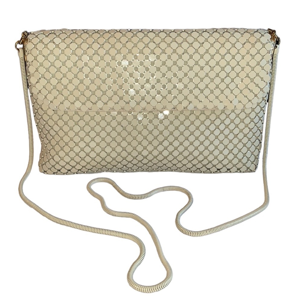 VINTAGE La Regale Cream Metal Mesh Clutch Handbag with Slinky Metal Chain